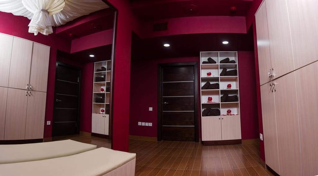 Grand M Hotel Nawoi Zewnętrze zdjęcie